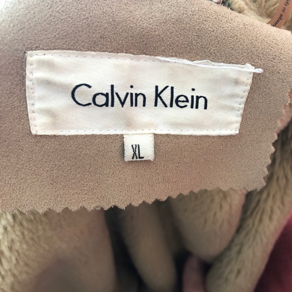 Coat - Picture 3 of 8